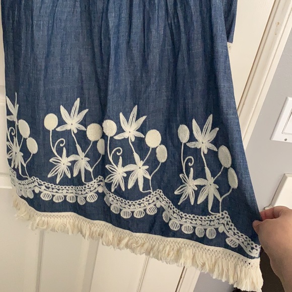 SHYANNE DRESS - Picture 2 of 3